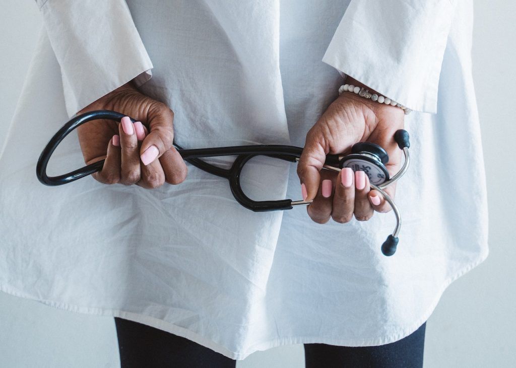 El intrusismo médico