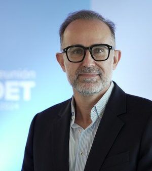 Dr. Vicent Alonso Usero Dr. Vicent Alonso Usero